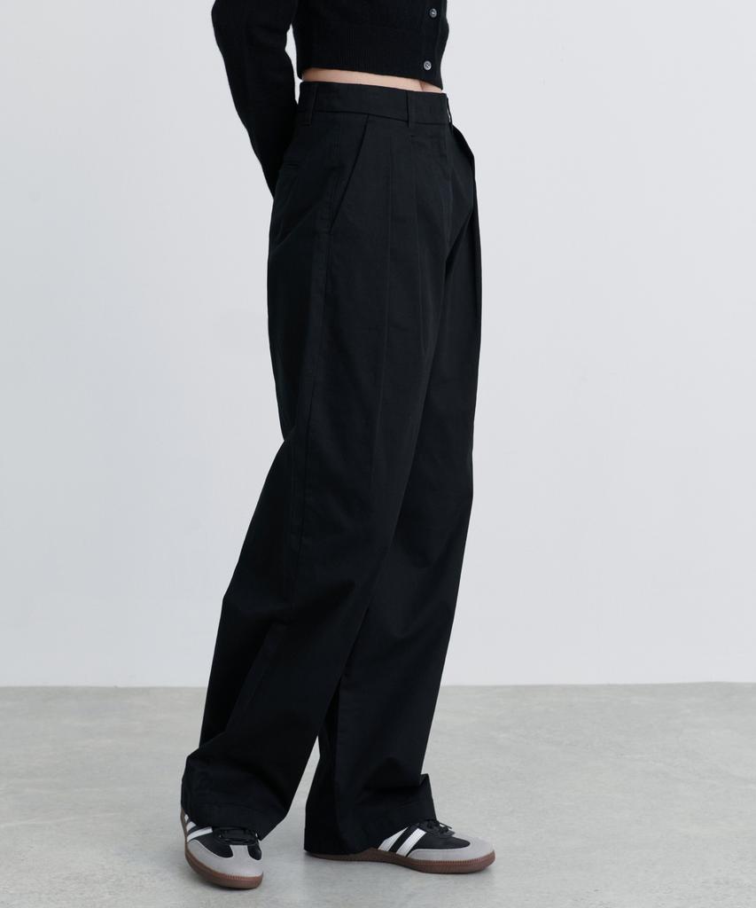 MUSINSA STANDARD WOMAN Women'S Reverse Two-Tuck Wide Chino Pants [Black]