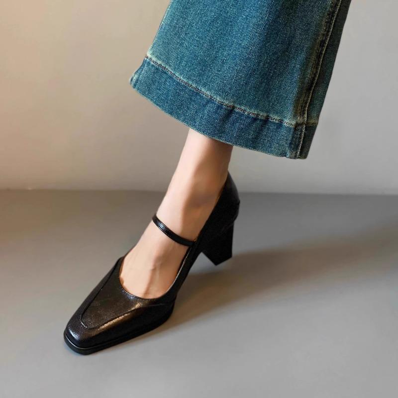 Fashion 2025 New Heeled Shoes Woman Retro Shallow Mouth High Heel Mary Jane Shoes Square Head Pumps Fashion Heels for Ladies