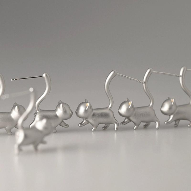 Cute Cat Earrings Animal Cat Stud Earring for Women Birthday Jewellery Gift Minimalist Cat Piercing Earrings Party Decor