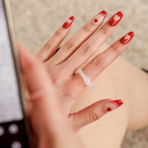 

MUZMAK Reusable Nail Tips Red Pop Coffin