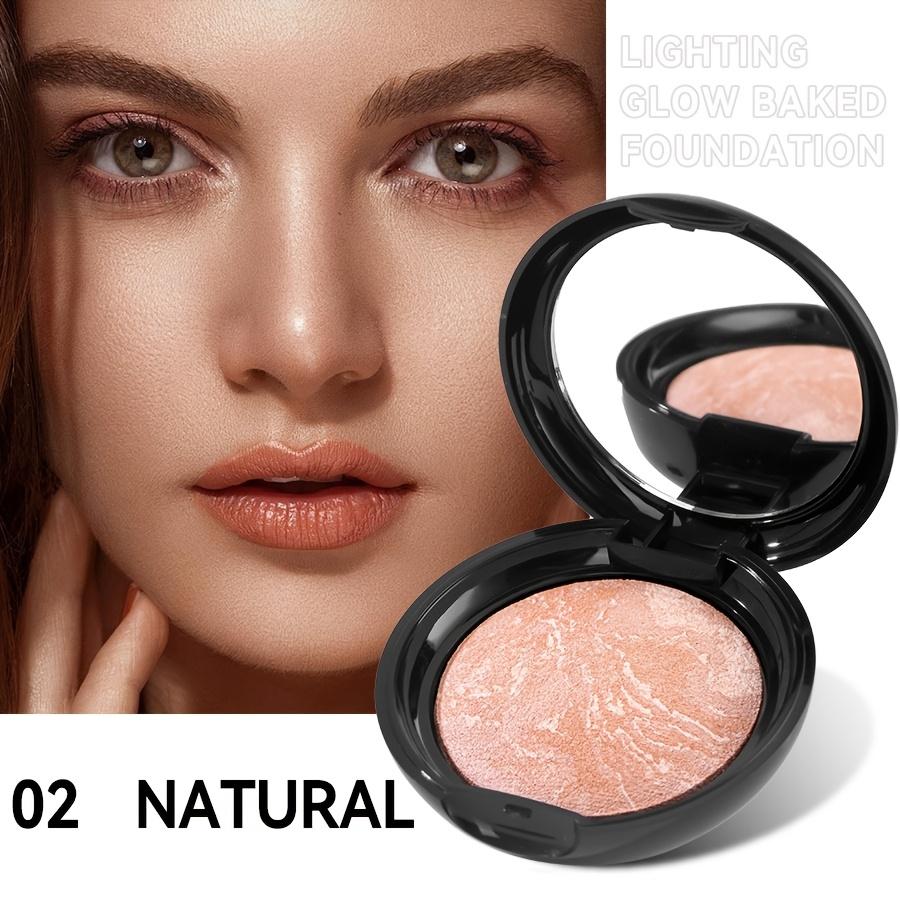 Le fond de teint en poudre crée un maquillage longue tenue pendant 24 heures. Disponible en trois teintes, il s'adapte intelligemment aux tons de peau