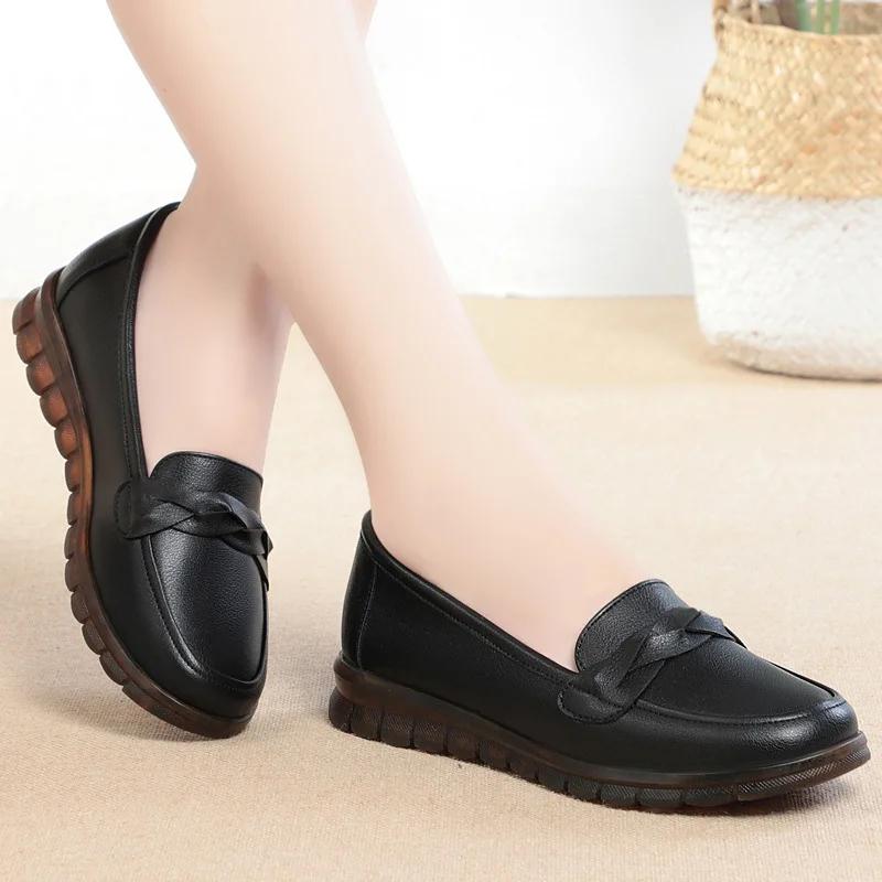 Fashion Women Shoes Low Top Round Toe Loafers Waterproof Moccasin Solid Color Versatile Casual Flat Shoes for Women 2025