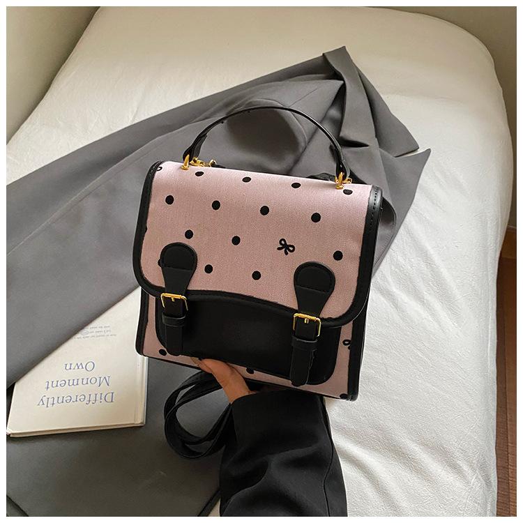 

Korean version of foreign style backpack women s 2025 new leisure large-capacity travel backpack college style sweet schoolbag tide рожевий