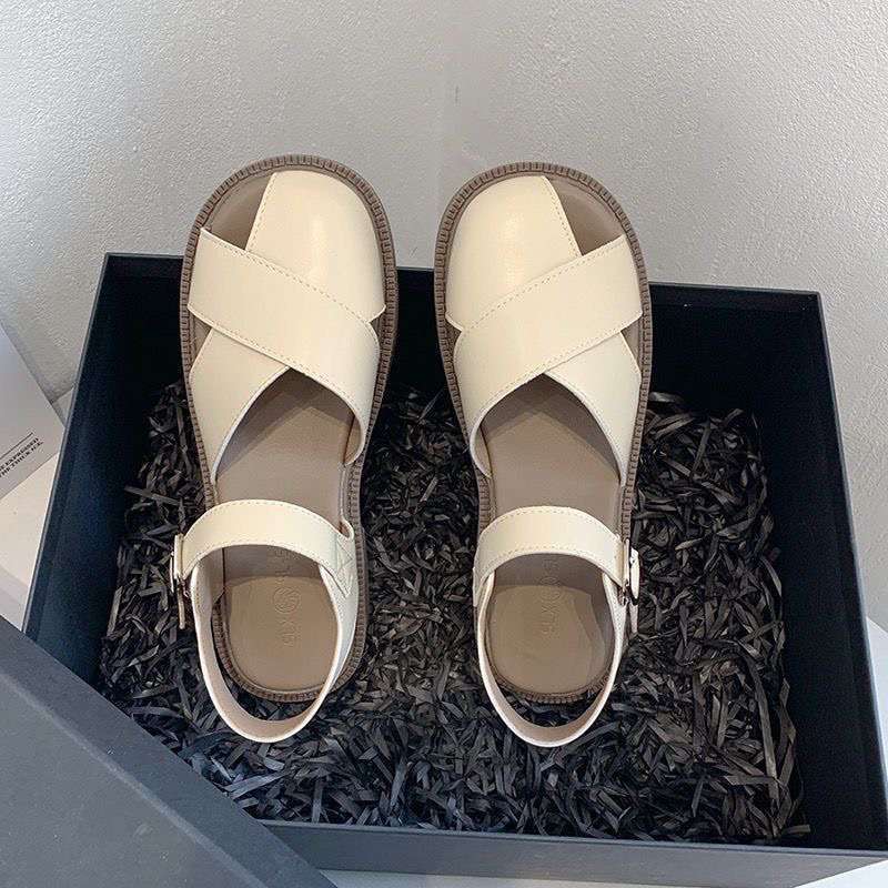 Baotou sandals women's summer 2025 new platform beach Roman shoes fairy with skirt pig cage shoes flat single shoes