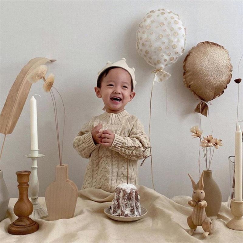 Nordic Minimalist Fabric Balloon Wall Decoration for Children's Room