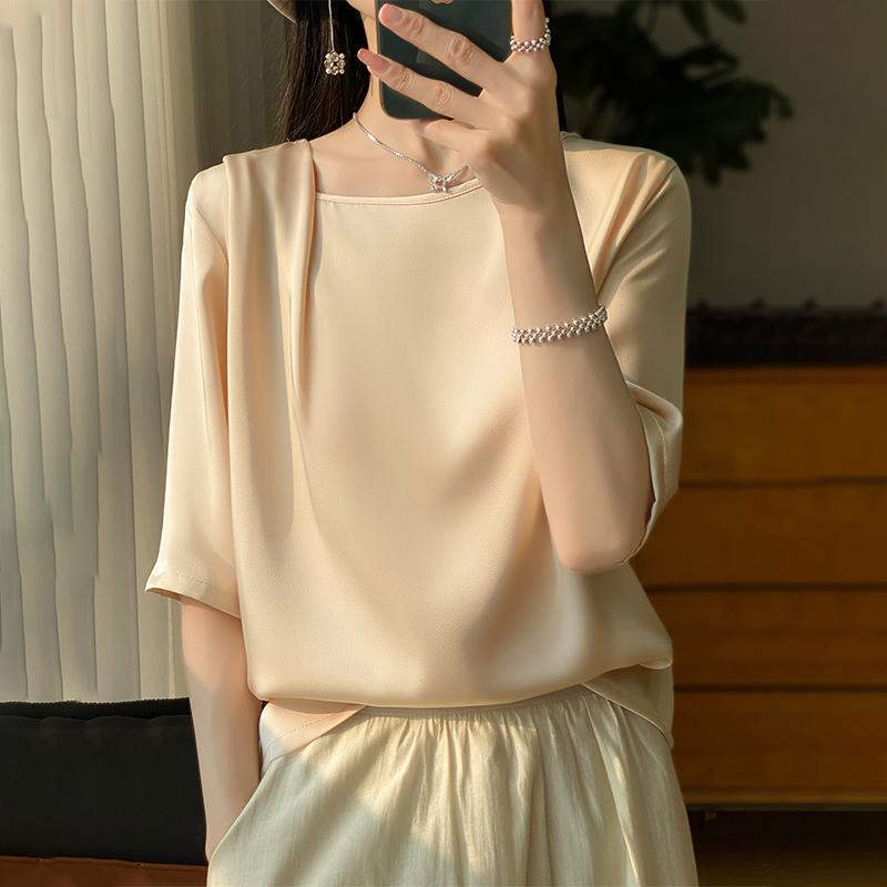 

Жіноча літня футболка з короткими рукавами 50% тутового шовку 50% поліефірного волокна зручна та дихаюча L вершковий