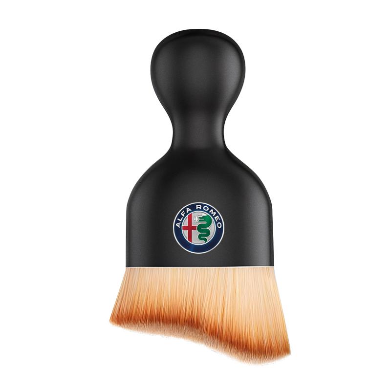 

For Alfa Romeo 1Pcs Car Emblem Cleaning Soft Brush Dust Remover Tool For Alfa Romeo giulia stelvio giulietta 159 147 156 166 Car