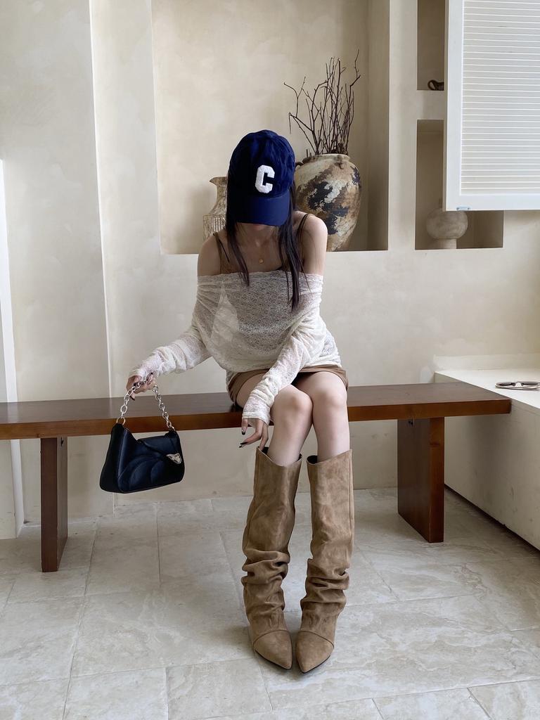 2025 new European and American style wide tube thin pile wrinkled wedge heel boots