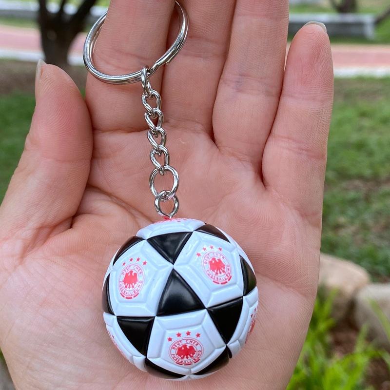 New Qatar World Cup Mascot Keychain La'eeb Pendant Football Souvenir Figurine Ornament Keyring