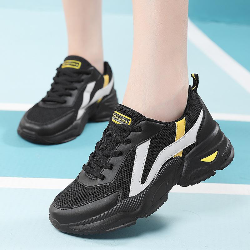 Frühlings- und Herbst-Ledersneaker Damen wasserdicht, rutschfest und leicht, weich gefedert, Mutter-Laufschuhe, neue schwarze Schuhe