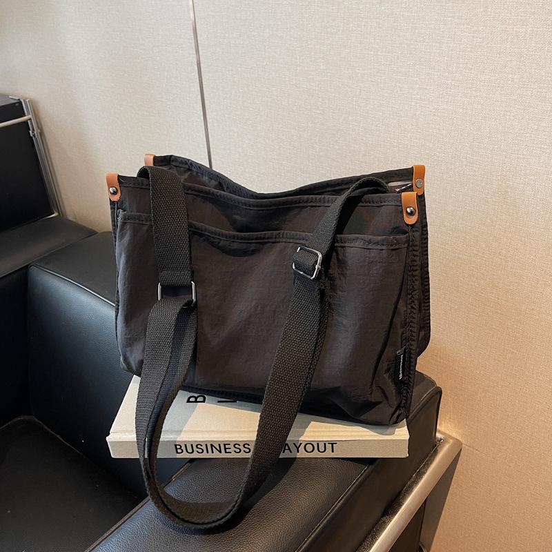 Bag Women's Large-capacity Spring and Summer New Simple and Versatile Shoulder Messenger Bag Casual Class Tote Bag