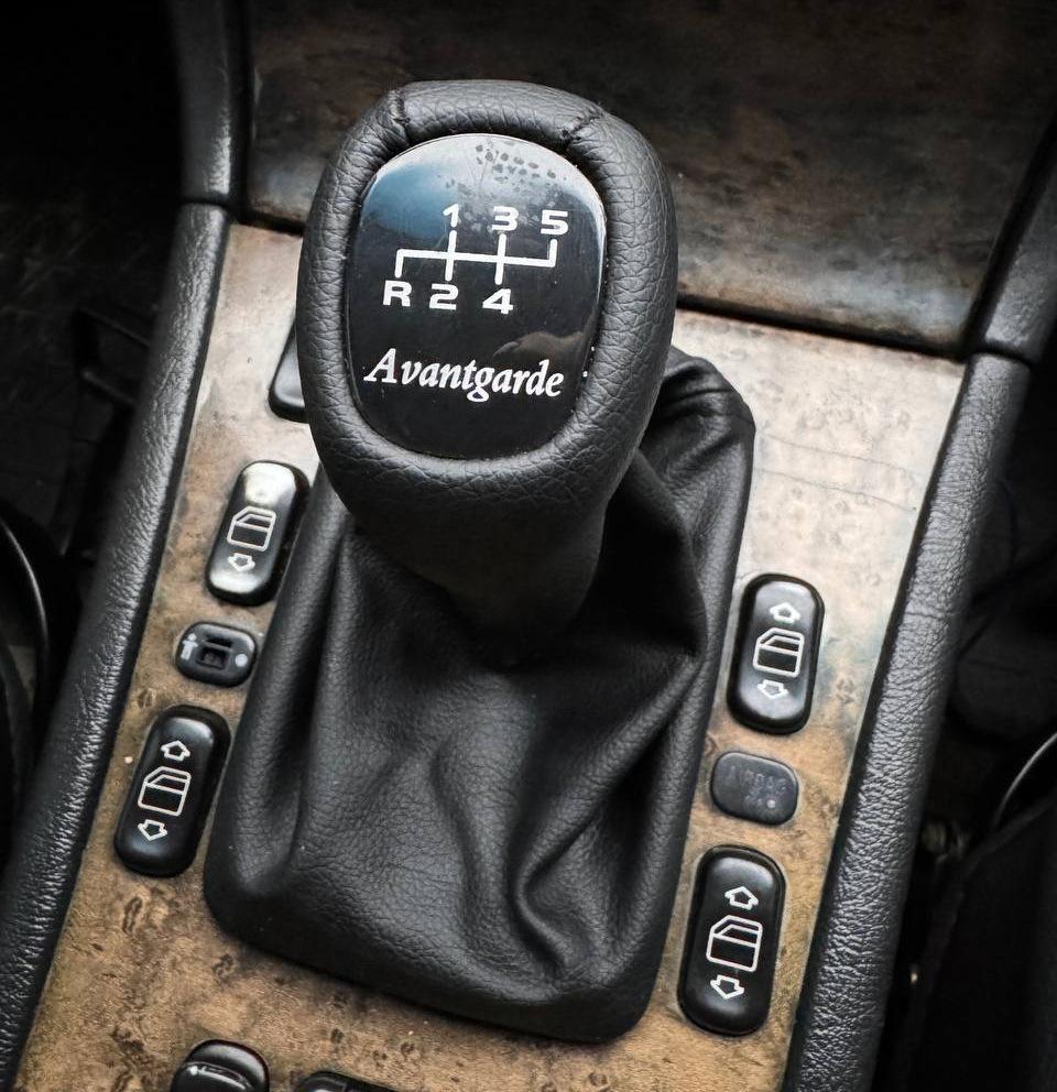 Gearshift Cover and Knob with Frame (avant-garde) 5 Mortar for Mercedes E-class W210 1995-2002