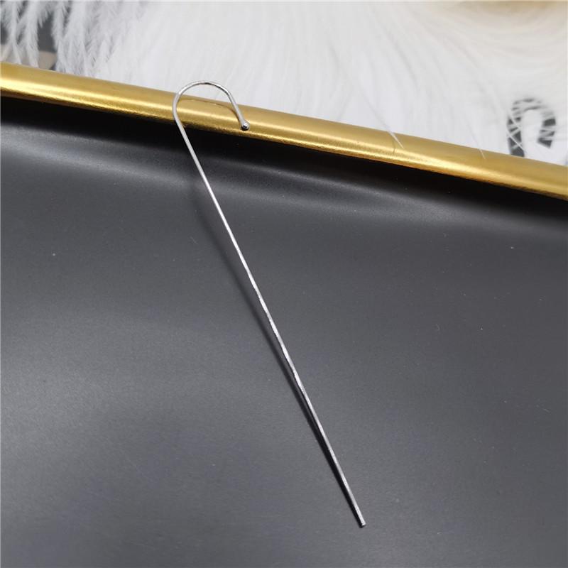 Modny Piercing Haczyk na Ucho z Cyrkonią z Klipsem na Małżowinę Uszną i Diagonalnym Designem Kości Ucha dla Kobiet