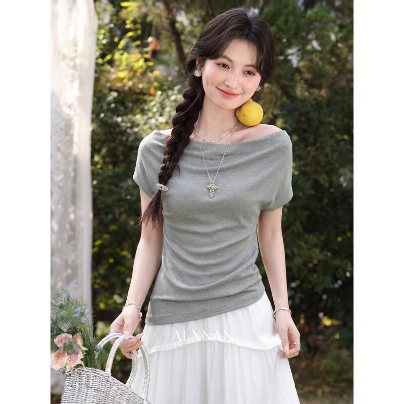 Women s Designed Short-Sleeve T-Shirt L