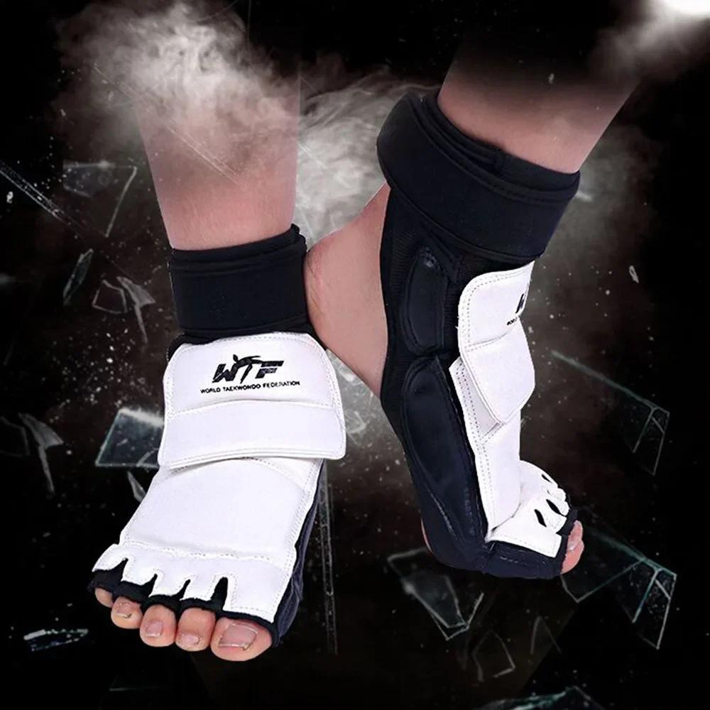 1 pár Karate rukavic Taekwondo vybavení Chránič na půl prstu Boxerská ochrana rukou a nohou Chrániče nohou Bojová umění Kickbox