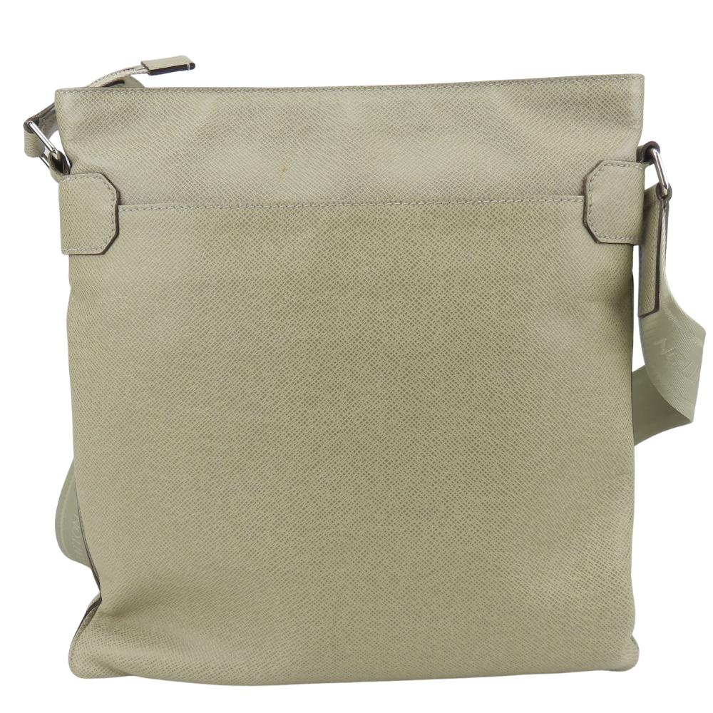 Used LOUIS VUITTON Shoulder Bag Sasha M32628 Taiga Porer Gurege