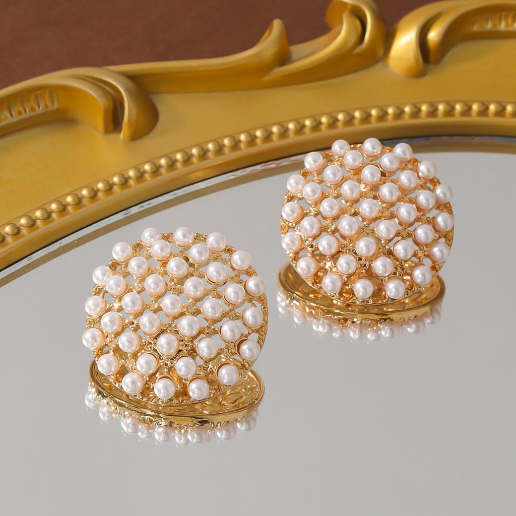 Morning Dew Flower Stamen "original Retro Handmade Full Set Pearl Round Earrings French High-end Light Luxury Matching