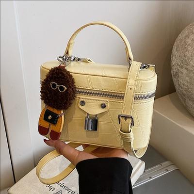 Portable Vanity Case Sub-bag Women's New Versatile Commuter Shoulder Messenger Bag