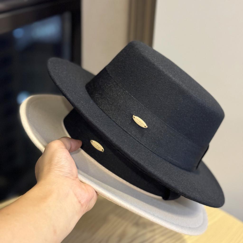 New French Retro Flat Top Woolen Hat for Women Autumn and Winter British All Match Fashion Wide Brimmed Hat Simple