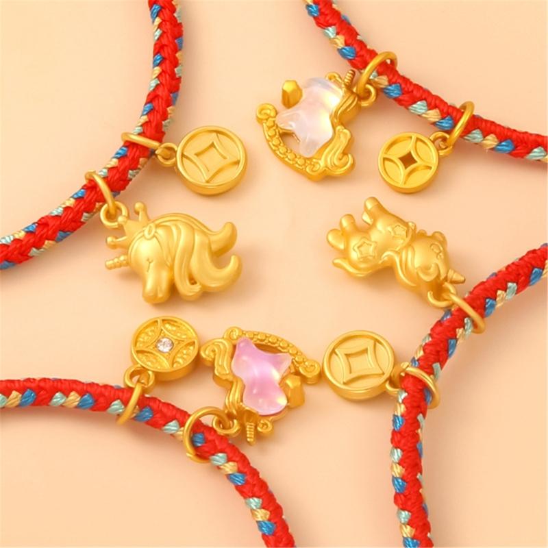 Entzückender Cartoon-Pferdeanhänger an geflochtenem Armband Ideal für den täglichen Gebrauch Layering Vielseitiges stilvolles Accessoire