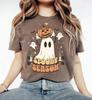Retro Ghost Shirt, Cute Fall Halloween Tee, Spooky Season Shirt Unisex T-Shirt