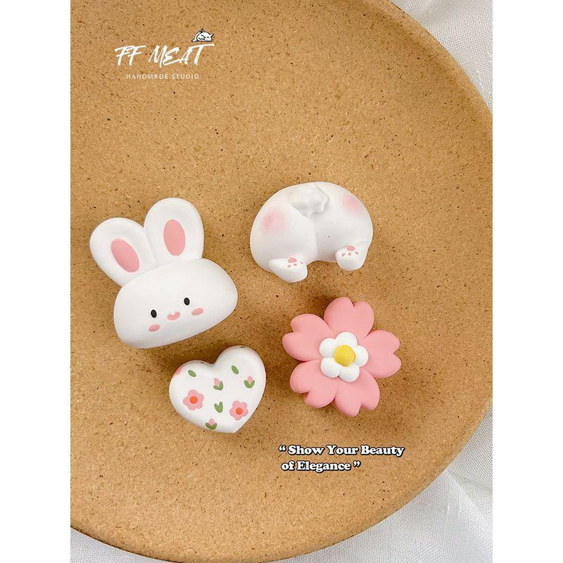 Car Air Freshener Cute Soft Marshmallow Bunny Butt Flower Cartoon Air Vent Dashboard Diffuser Decoration