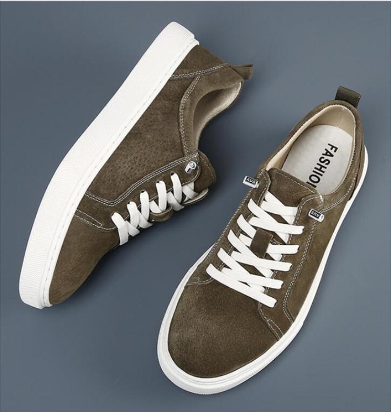 Leichte Herrenschuhe mit weicher weißer Sohle, Frühling neue lässige Herren-Board-Schuhe mit dicker Sohle aus echtem Leder-Sneaker