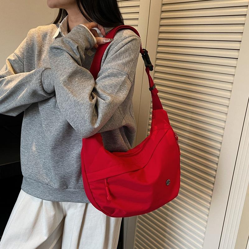 Fall 2025 New Canvas Large-capacity Shoulder Bag Dumpling Bag Casual Commuting Simple Fashion Lightweight Crossbody Bag