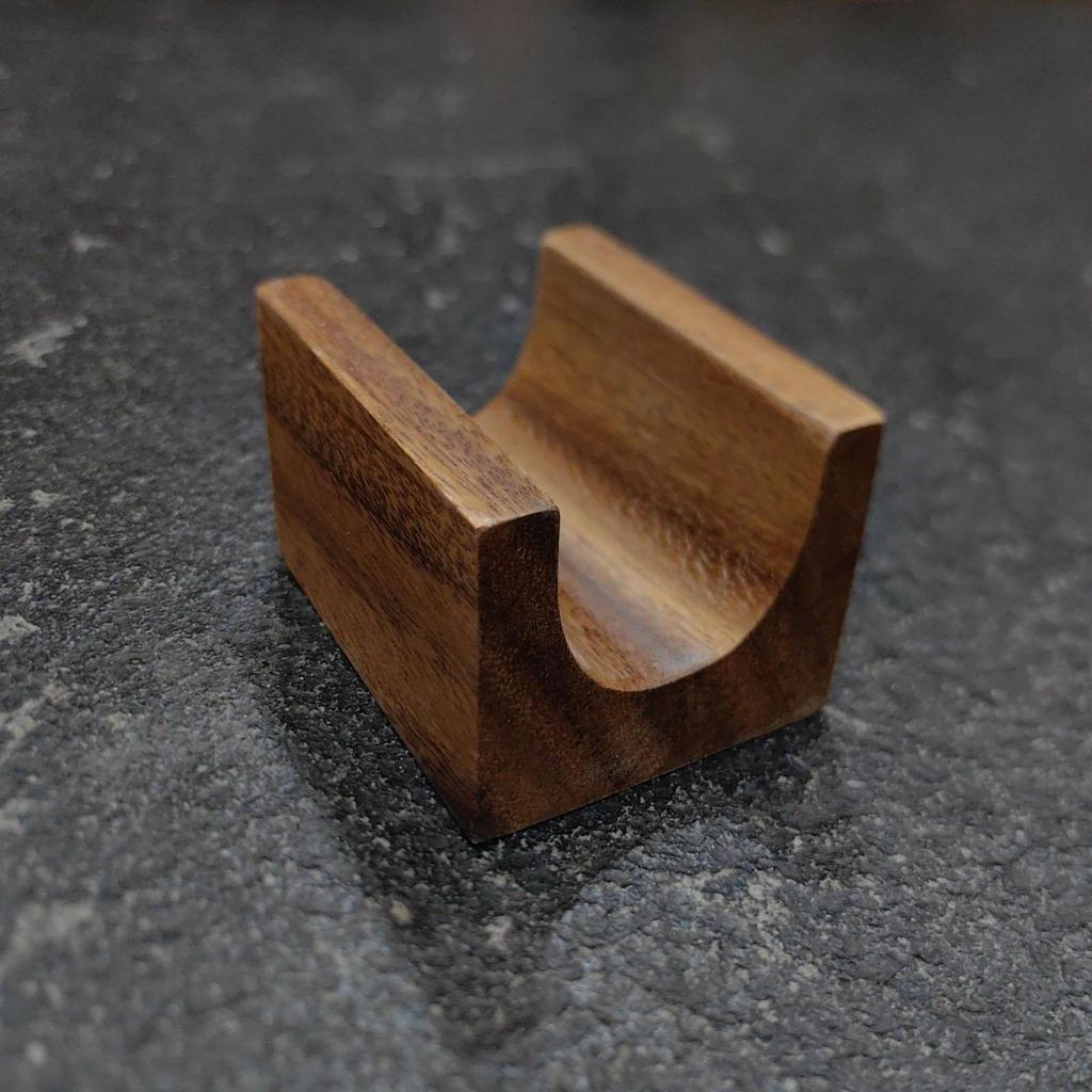 Sushi tác se stojanem na taco pro události a setkání