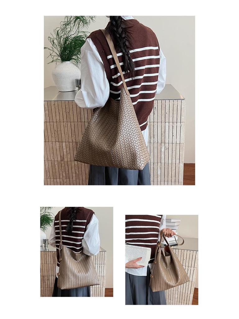 2025 Autumn/Winter Retro Woven Texture Large Capacity Tote: Versatile Casual Shoulder Bucket Bag