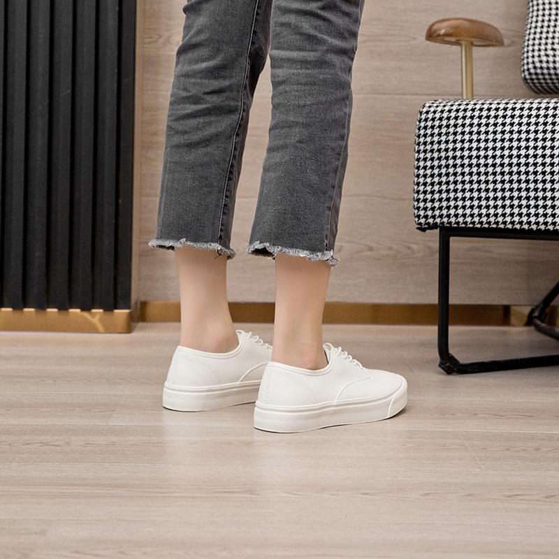 New Women Flat Sneakers Shoes Non-slip Women's Skateboard Shoes Breathable Student Female Shoes Running