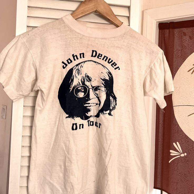 Vintage John Denver On Tour Shirt Unisex Tour S to 5XL EL019 Unisex T-Shirt S