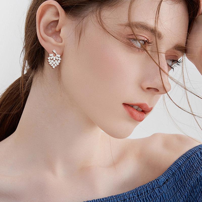 Ladies' Light Luxury Design Elegant Geometric Block Earrings Fashionable and Versatile Niche Design Sense Inlaid Zircon Earrings