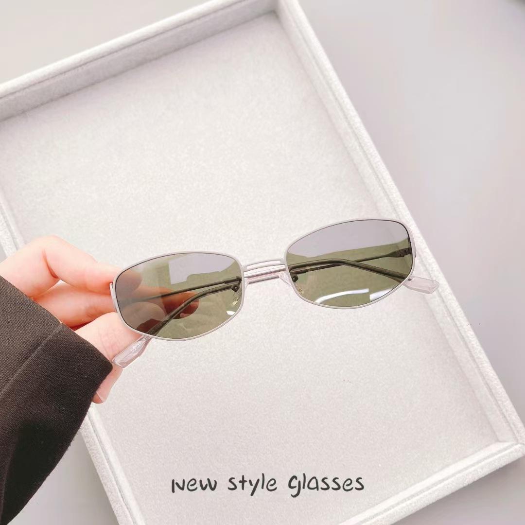 

Premium Korean Style ladies Sunglasses Polygon Shape UV Protection Trendy Sun Glasses Fashion Stylish Travelling ladies s Sunglass