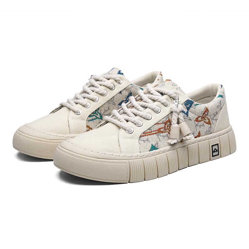 Low top canvas men's shoes 2025 new casual non-slip board shoes soft sole student sports linen breathable fashion shoes