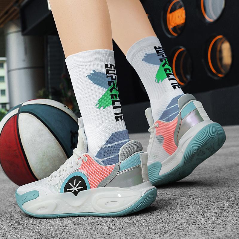 Breathable real combat basketball shoes men 2024 new low-help cushioned wear-resistant professional sports shoes with sound