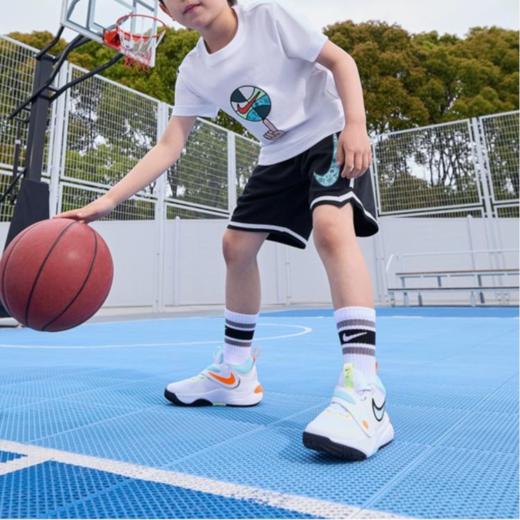 Nike Team Hustle D11 PS CHBL Kids Sneakers White Barely-Volt Copa HF5737-141