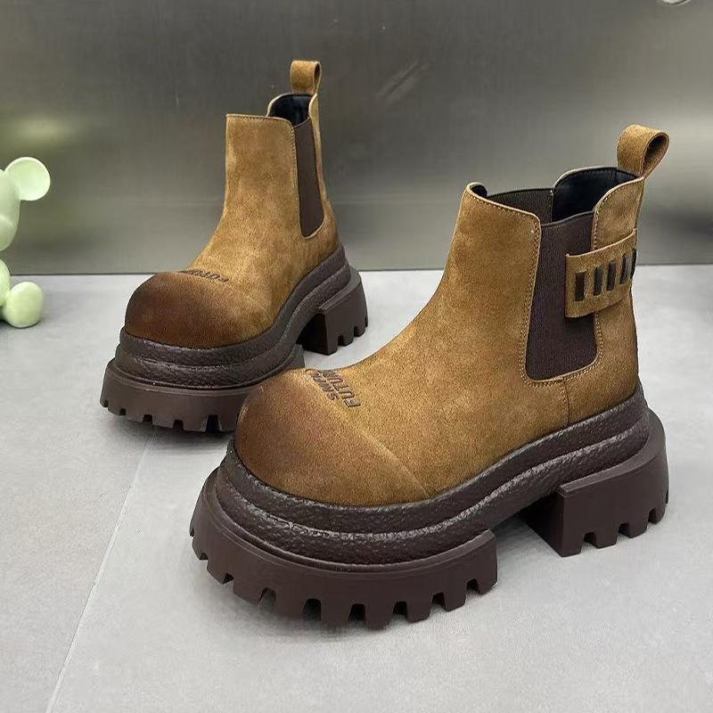 2026 Nuovi Scarpe Basse Stivali alla Caviglia Donna Camoscio Piattaforma Casual Scarpe Sportive Camminata Nuovi Stivali Invernali Accoglienti Moda Chelsea Stivali da Donna