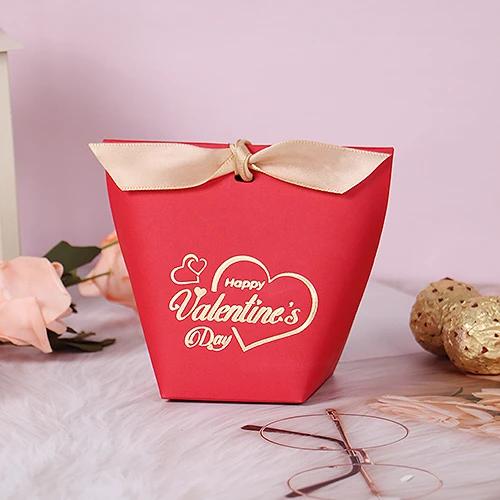 Valentine's Day Candy Box,chocolate Candy Packaging Bag, Decorated with Hot Stamping Hearts To Create a Festive Atmosphere