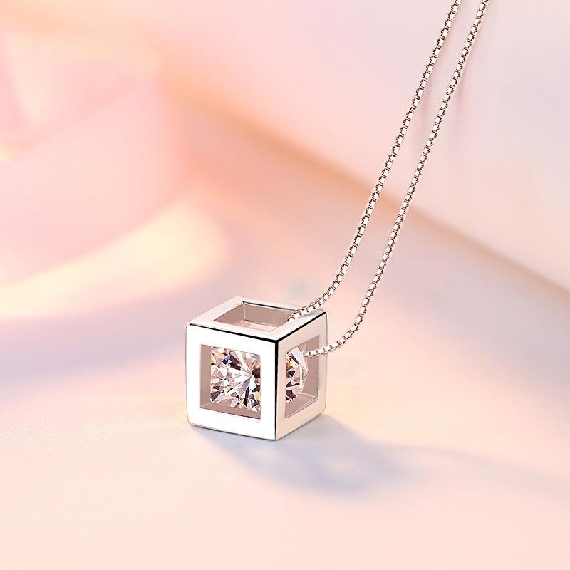 Trendige dunkelblaue Rubik's Cube Sterling Silber Halskette für Damen - Eleganter Schlüsselbeinanhänger, Perfektes Weihnachtsgeschenk für Freundin