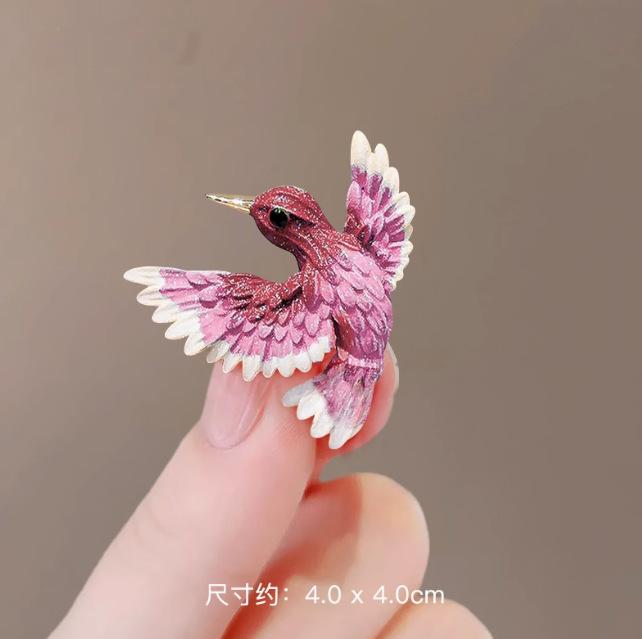 

Fashion Bule Bird Brooches for Men Women Exquisite Animal Lapel Pins Jewelry Trendy Accessories Party Gifts фіолетовий