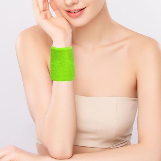 Sports Wristband Breathable Moisture Absorbing Wrist Support Reduces Sprains Wrist Wrap for Fitness Running Gym Training