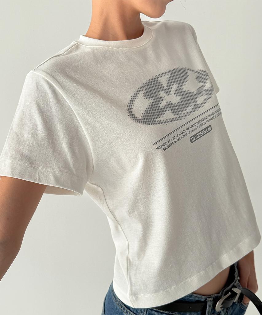 THE GREEN LAB Lettering Symbol Crop Short Sleeve T-Shirt [Ivory/Clover]