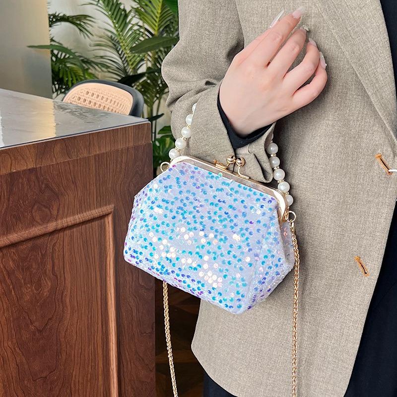 Spring new dinner bag clip sequin bag pearl chain women's bag oblique span shoulder bag shell bag