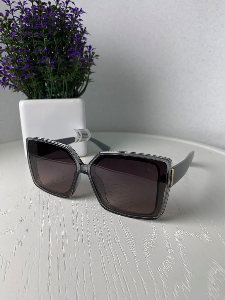 

Урожай жіночі сонцезахисні окуляри Окуляри Мода Відкритий пляжний відпочинок Сонцезахисні окуляри сірий колір