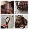 Ielgy Large Capacity Houndstooth Ladies Bucket Bag Commuter Shoulder Messenger Tote Bag