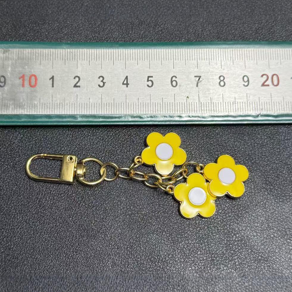 Minimalistyczny Kwiatowy Breloczek Transgraniczny: Uroczy Świeży Dodatek do Torby dla Pary.