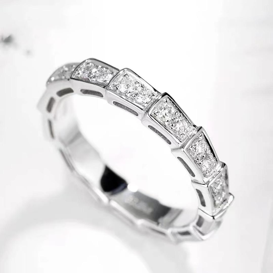 Кольцо  Змеиная кость  полностью усыпанное бриллиантами, Классический ретро-дизайн кольца-змеи, Модный бренд с бриллиантами, Продвинутая текстура, Персонализированная маленькая пара колец no. 6 платиновый