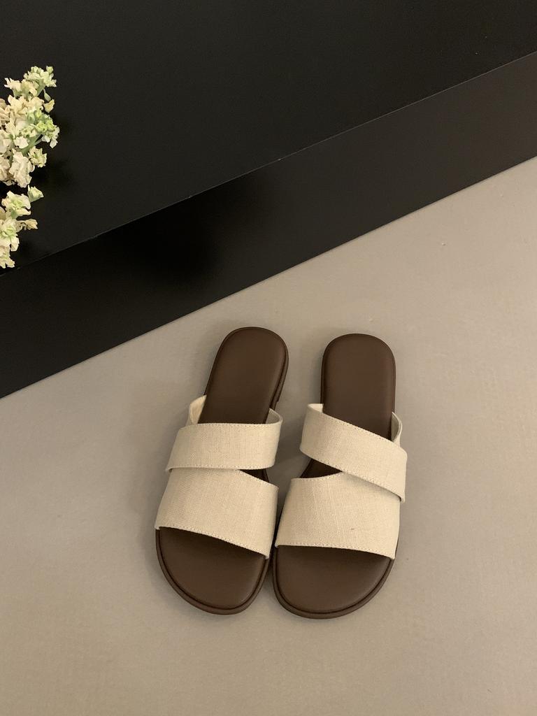 Niche Design Sense Linen Square Head Open-toed Flat-bottomed Slippers Female Summer Wear Fairy Wind Seaside Vacation Beach Sandals