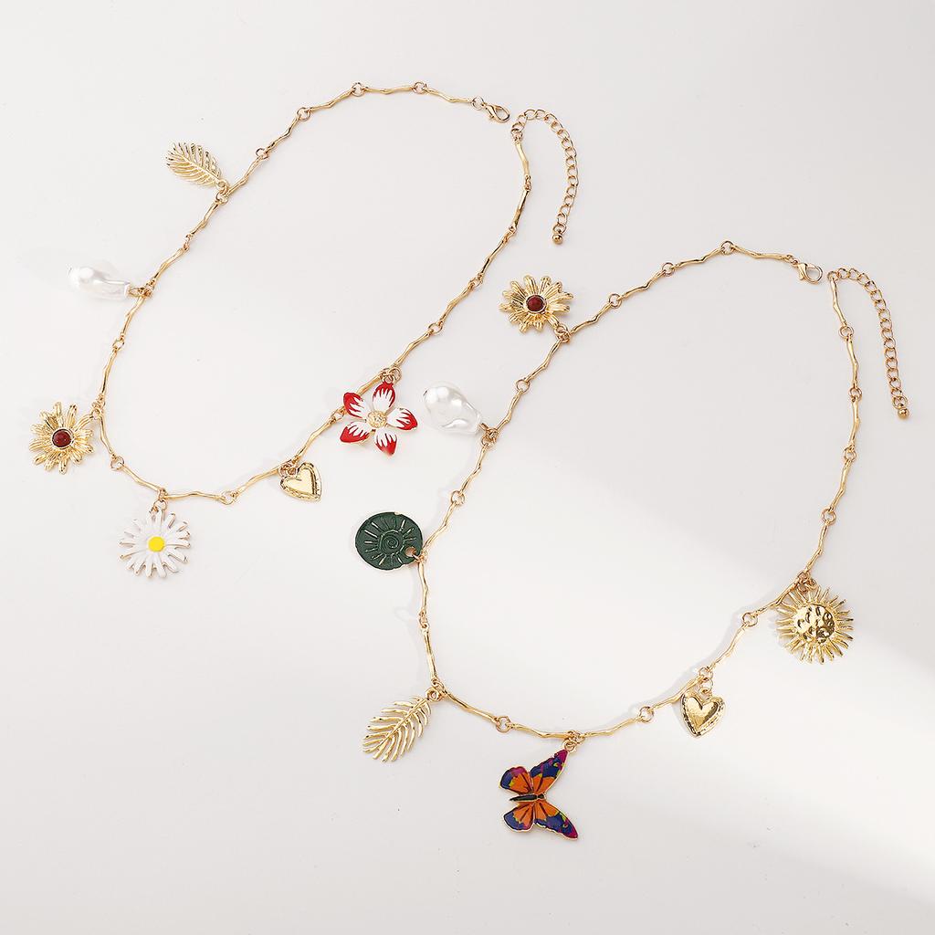 New Arrival Butterfly Flower Multi Pendant Necklace Retro Simple Style Alloy Choker Necklace Fashion Jewelry For Women